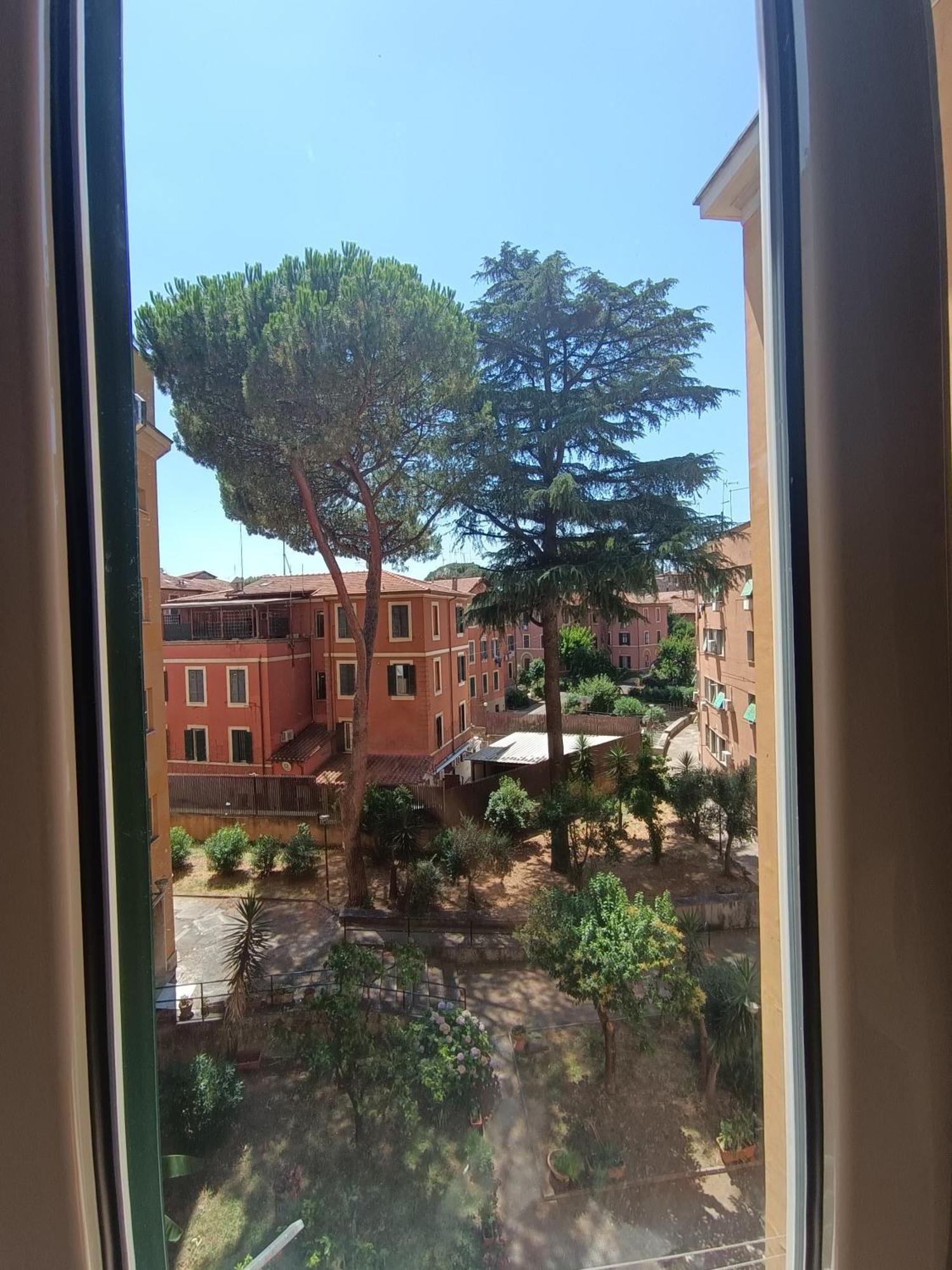 Casa Vacanze Garbatella Rome Exterior photo